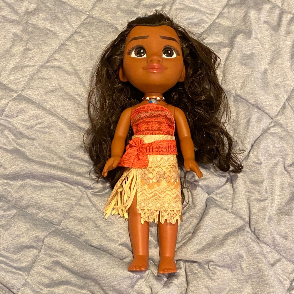 Disney Moana Doll with Red Top and Tan Skirt